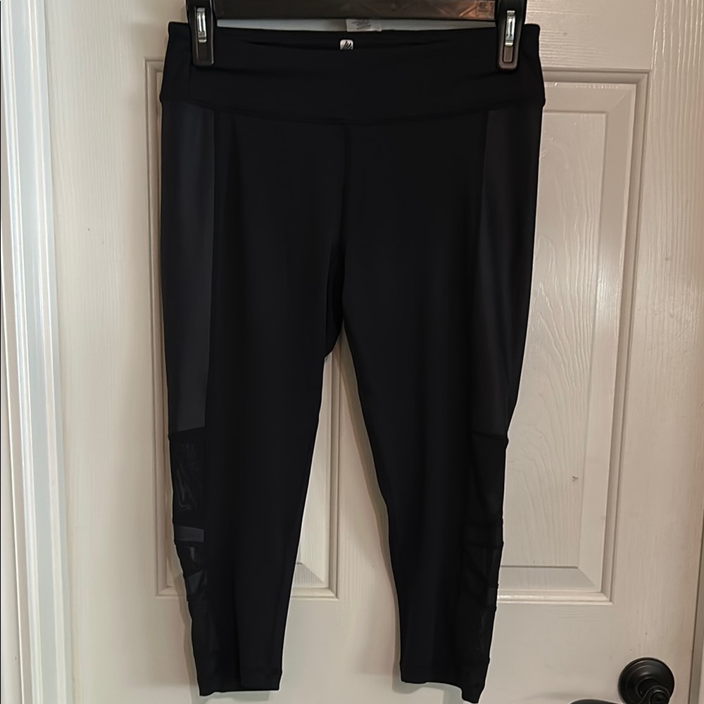 Free2B Mesh Athletic Capris
